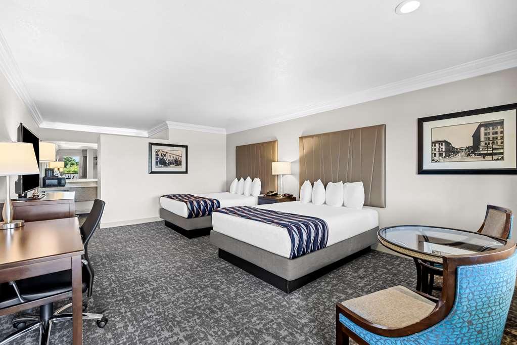 Best Western Garden Inn Santa Rosa Bilik gambar